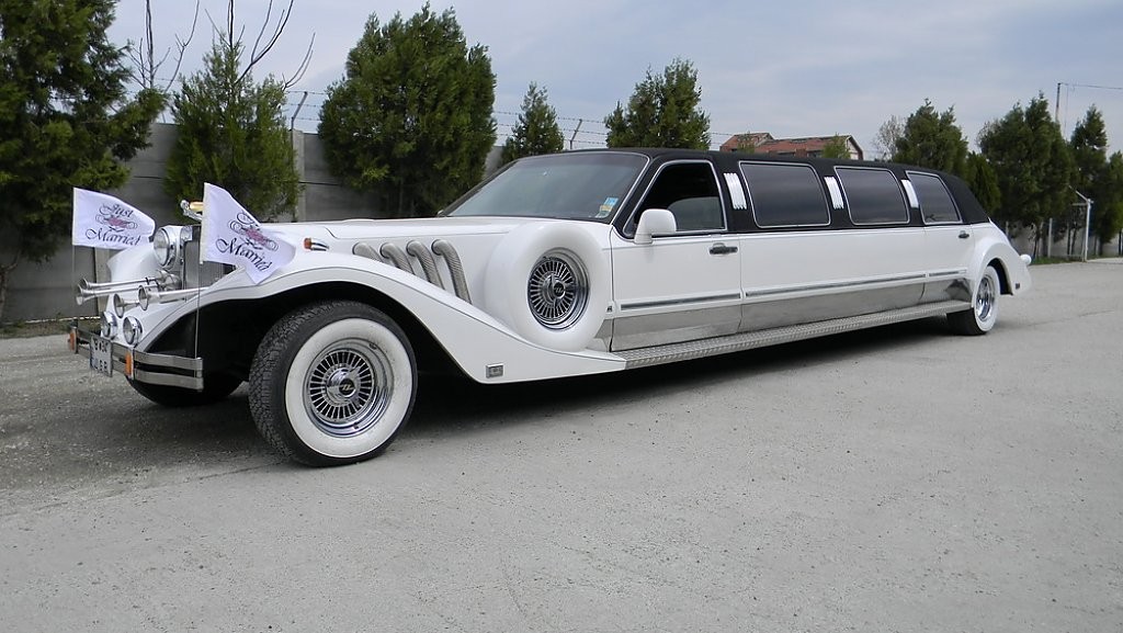 Lincoln Versailles